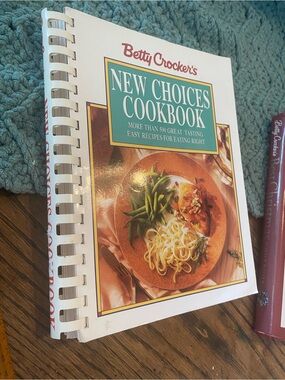 Betty Crocker Cookbook with White, Green & Red Cover